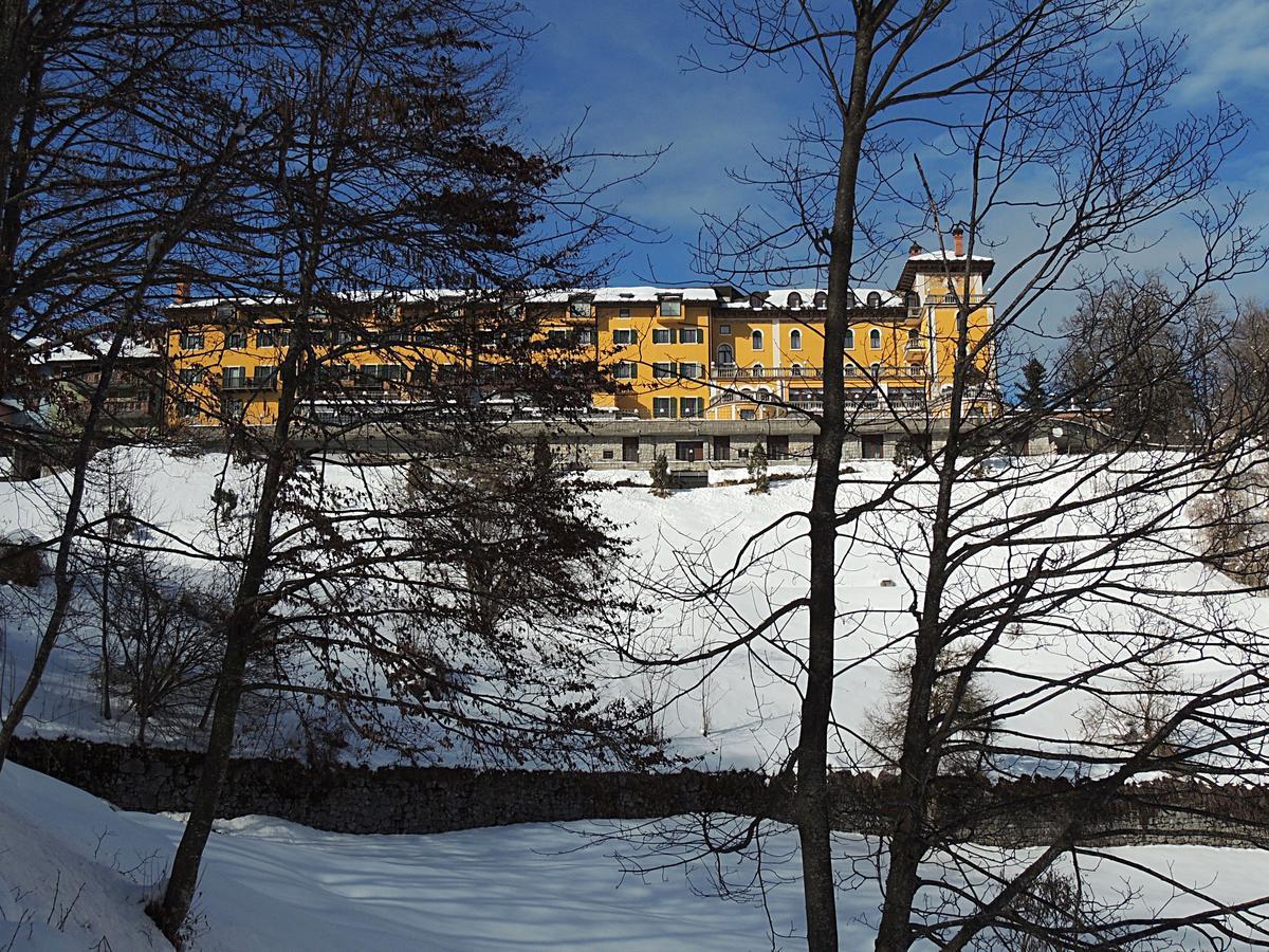 Grand Hotel Astoria Lavarone Exterior photo