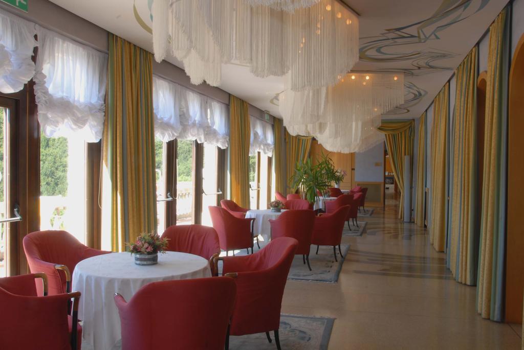 Grand Hotel Astoria Lavarone Exterior photo